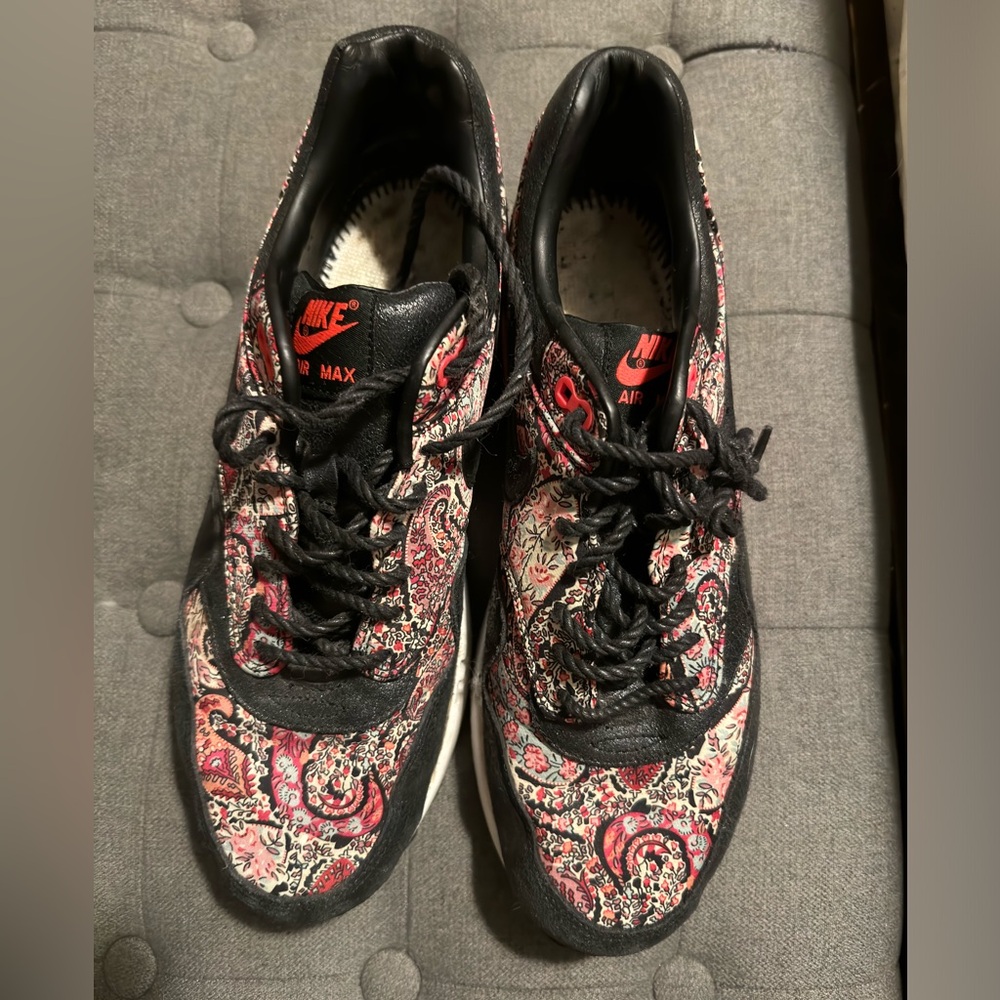 Nike Liberty of London sneakers Size 11